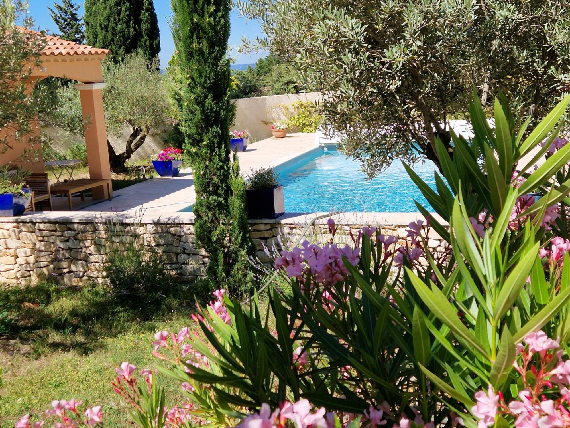 Villa La Cigaliere LʼIsle-sur-la-Sorgue Esterno foto